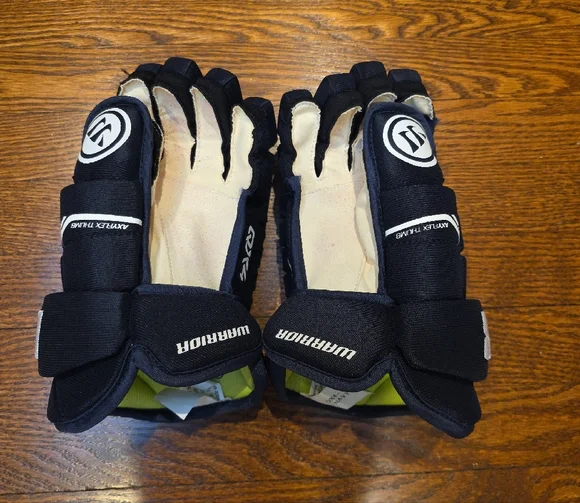 Warrior Alpha QX4 Junior Hockey Gloves 12" - Navy - excellent condition - Picture 2 of 3